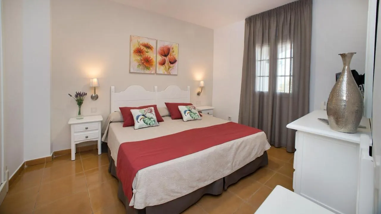 Leo San Bruno Apartment Isla Canela